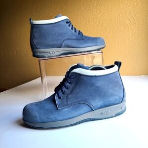 SAS Gretchen Chukka Navy Blue Boot women size 10